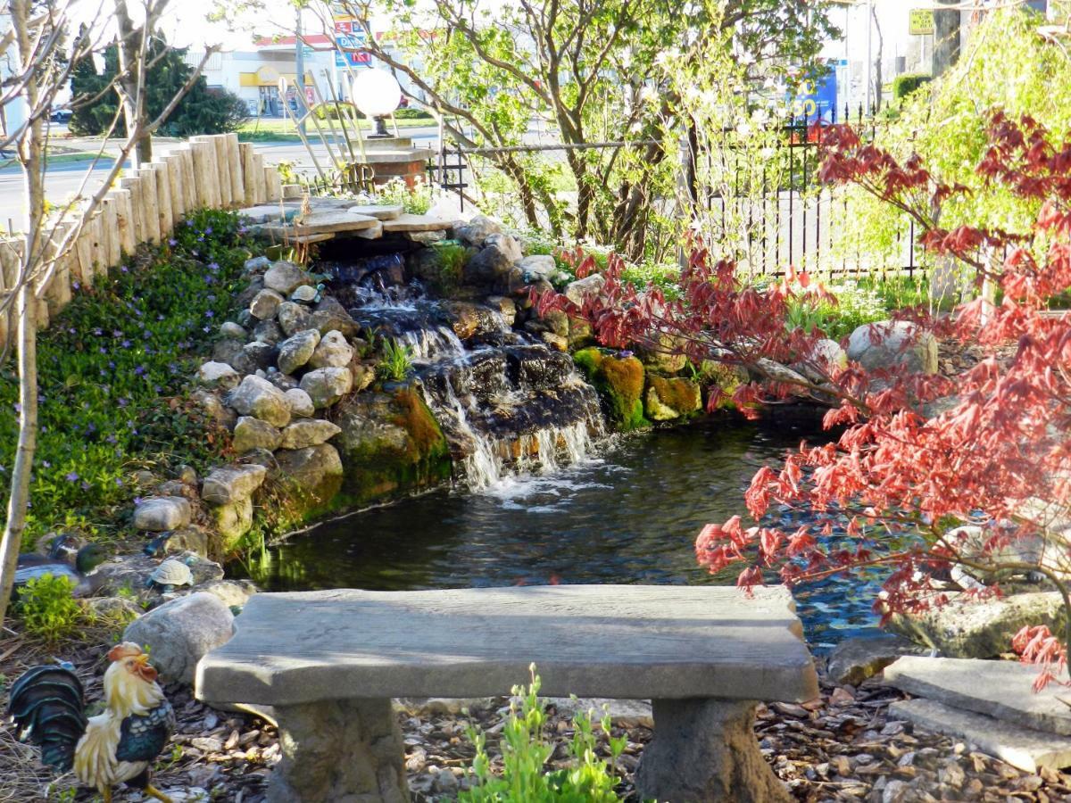 Capri Inn Saint Catharines Ngoại thất bức ảnh